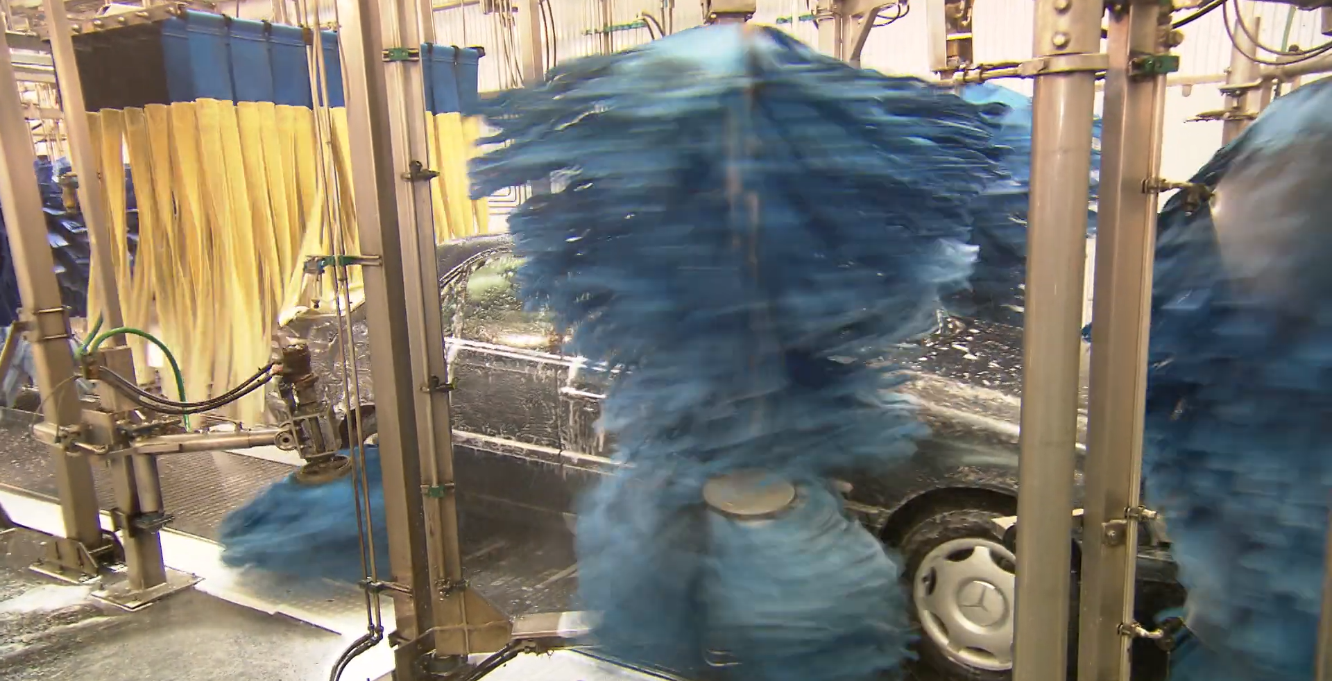 brush-based automatic car wash